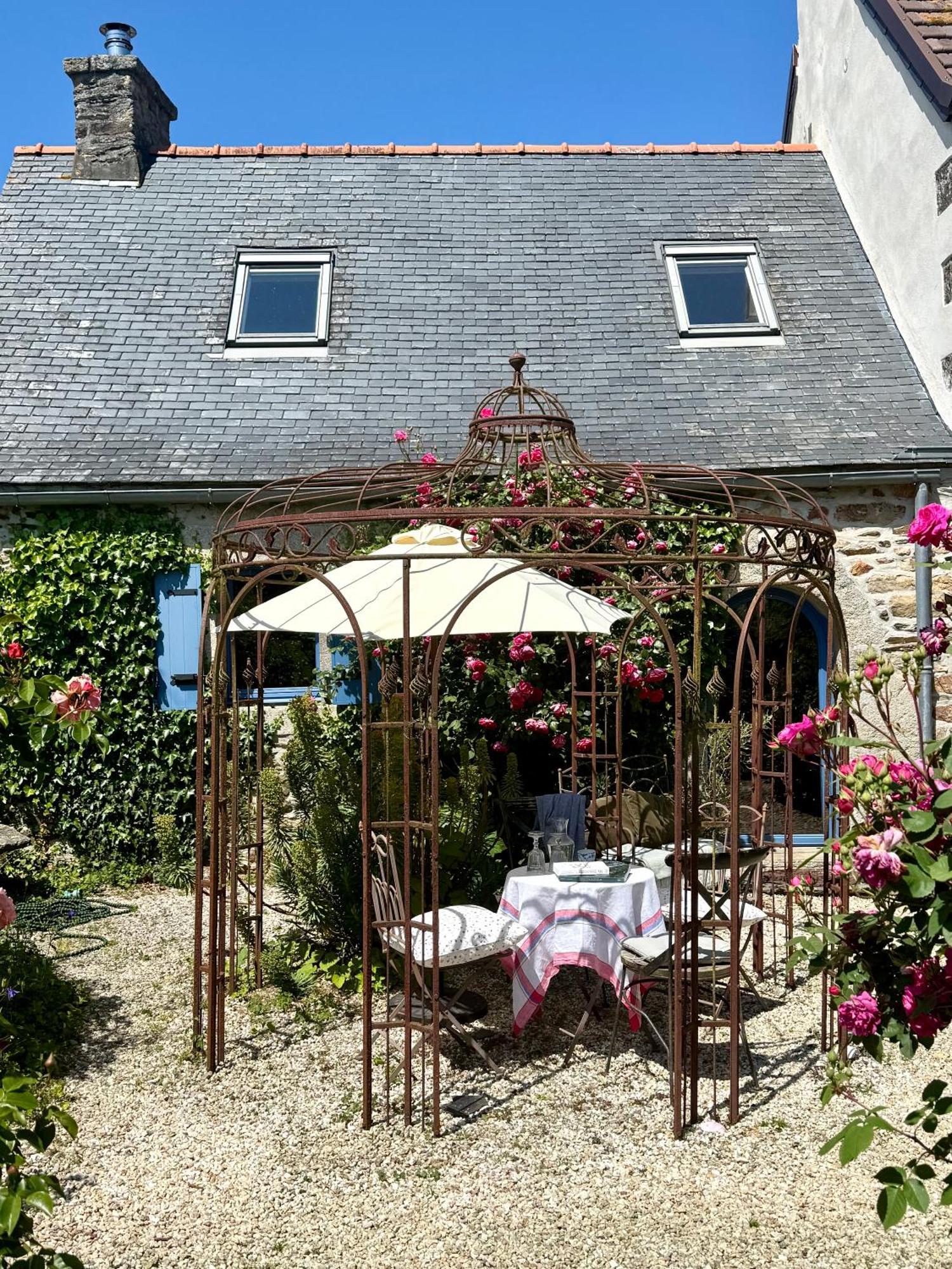 Bed and Breakfast Chez Nosch Plouegat-Guerand Zewnętrze zdjęcie